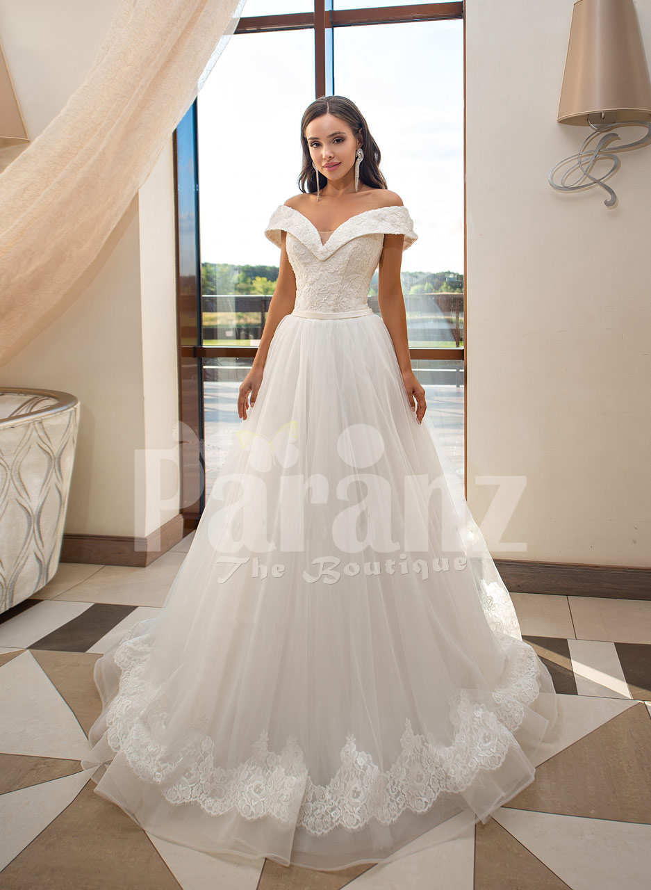 Women S Beautiful Off Shoulder Styled Floor Length Tulle Gown With